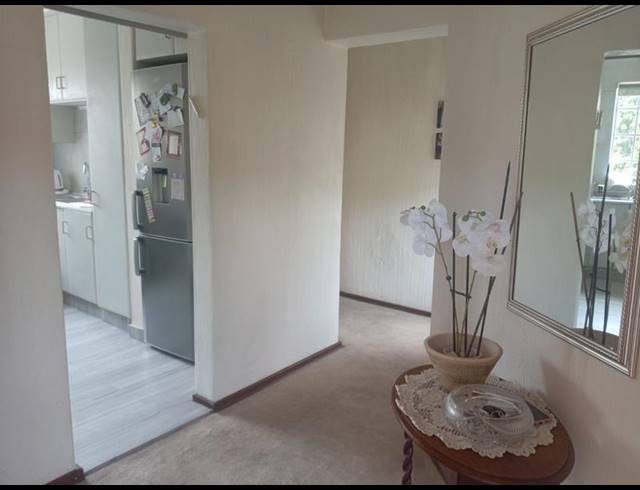 2 BEDROOM APARTMENT FOR SALE IN BEDFORD PARK